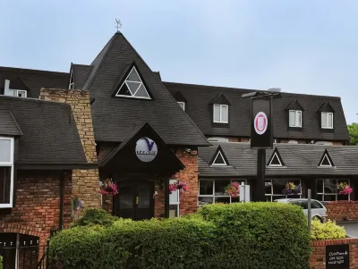 Village Hotel Manchester Hyde Hotels in Ashton-under-Lyne