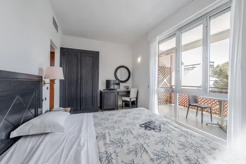 Hotiday Room Collection - Porto Azzurro Hotels in Mola