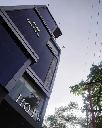 Hotel Hirapanna Отели в г. Барейли