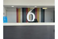 Studio 6 Lake Jackson, TX Hotels in Lake Jackson