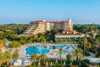 Bellis Deluxe Hotel & Heated for Winter Aqua Park - Pemandangan Pantai