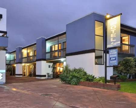 Waikanae Beach Motel Hotels in Gisborne