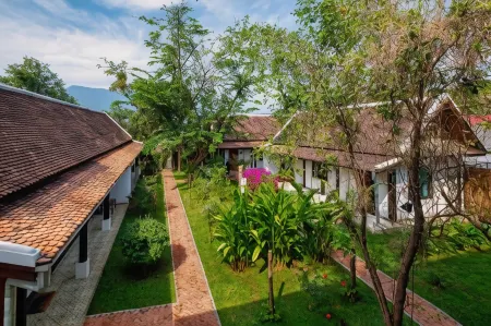 Residence Bassac Отели в г. Champasack District