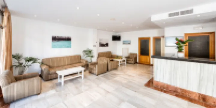 Apartamentos Arcos Playa