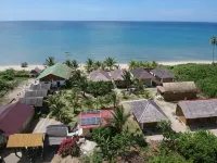 Footprints Beach Resort