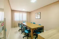 Condo. w/ Pool and Gym 70 m from the Beach - SMA