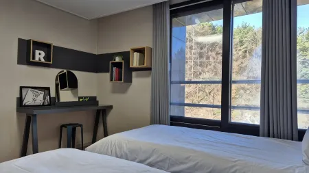 Gapyeong Para365 Отели рядом с достопримечательностью «Jara Island»