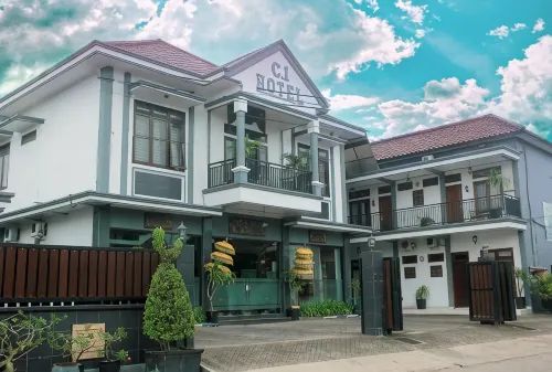 C1 Hotel Syariah Hotels in Sumenep