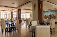 Oasis Hotel & Spa - breakfast