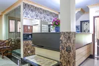 RedDoorz Plus Near Isola Upi