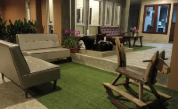 Kesorn Boutique Residence at 8 Riew