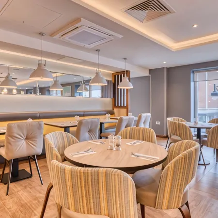 Premier Inn London Romford Town Centre Отели рядом с достопримечательностью «Район Хейнолт»