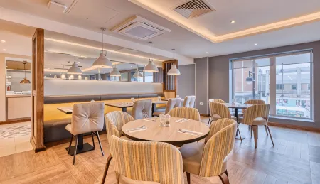 Premier Inn London Romford Town Centre
