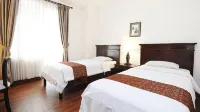 Colonial Hotel Makassar Hotels in Tamalate