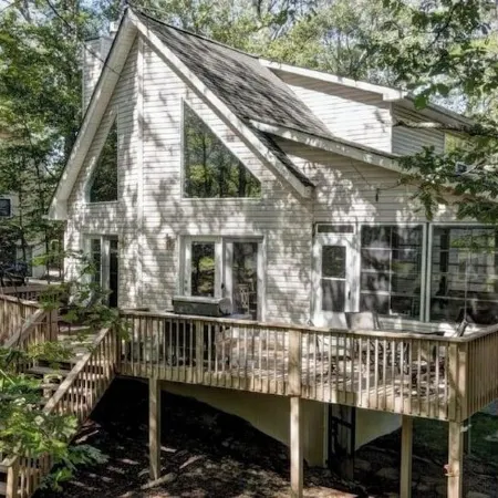 Welcome to this beautifully updated home in Masthope Community