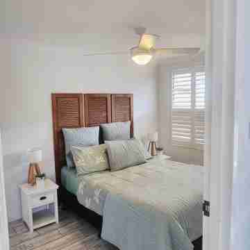 Lovely Iluka! Come whale spotting! Boat ramp, boat parking,barbi, jetty, pool. Rooms