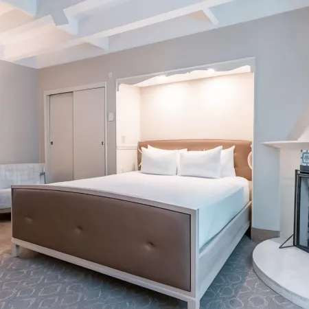 Normandy Inn Отели рядом с достопримечательностью «Пляж Кармел»