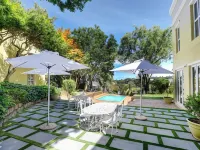 Bell Rosen Guest House Hotels near Ipic Shopping Centre