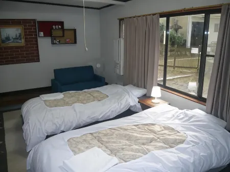 Youth Hostel Wanihama-Beach Side Lake Biwa