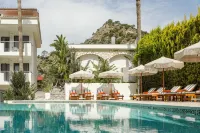 Kassandra Boutique Hotel - Infinity Pools