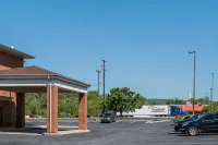 Comfort Inn Pine Grove I-81 Hershey Area - parking