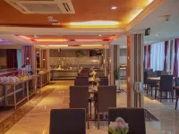 Tiffany Diamond Hotels Ltd - Makunganya Hotels near Kisutu