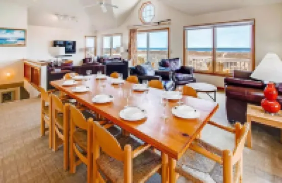 Oceanfront Pet-Friendly House with Private Pool in Salvo