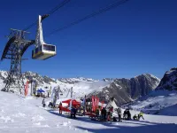 Vaujany Stay Near Slopes