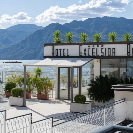 Hotel Excelsior Bay