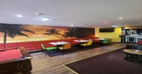 Palm Beach Hotel by the Sea