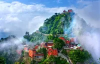Wudang Huihe Hotel (Entrance store of Wudang Mountain Scenic Area) - غرفة مطلة على الجبل