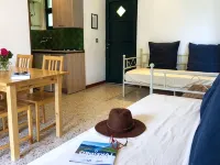 Directly on the lake with panoramic views Hotels in Idro