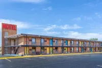 Starved Rock Motor Inn - parking