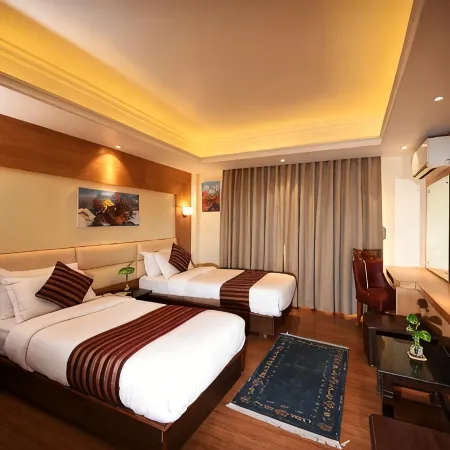 Hotel Middle Path & Spa
