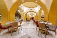 The Grand Resort - Breakfast