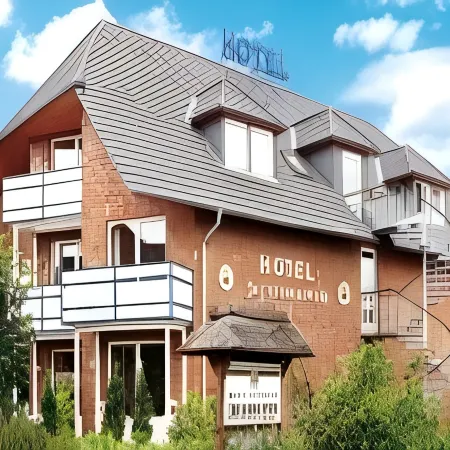 Akzent Hotel Zur Grünen Eiche Отели в г. Биспинген