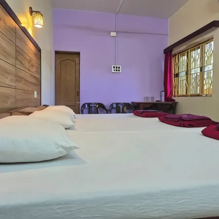 Casa Roiz Guest House
