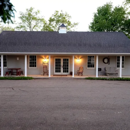 Spacious 2 BR home, just minutes from Berlin, OH.
