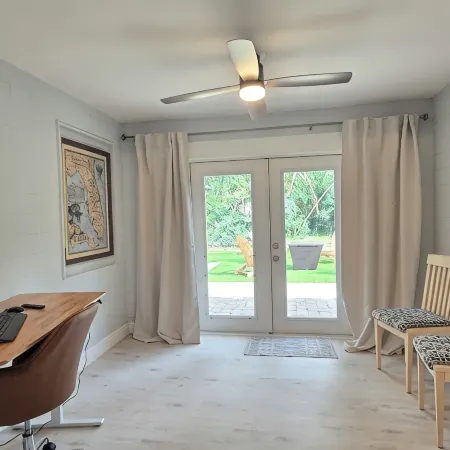 Cozy 2-bedroom house in enjoyable New Smyrna/ Edgewater with AC, WiFi