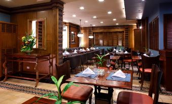 Herald Suites Solana