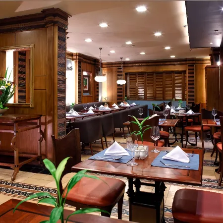 Herald Suites Solana