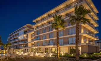 B21 Lifestyle Hotel