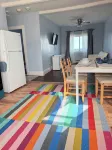 Charming 2-bedroom building in delightful Hull with ocean view