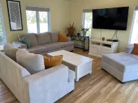 Hampton Bays Family Summer Home - 3성급