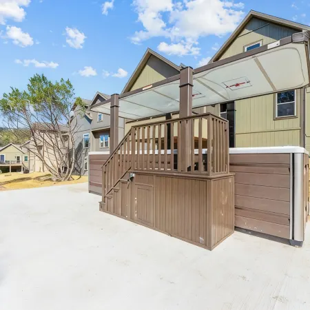 Huge Private Heated Swim Spa • Game Room • 7Br/7Baentire Home  Work Space,