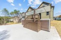 Huge Private Heated Swim Spa • Game Room • 7Br/7Baentire Home  Work Space,