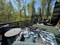 Charming loft cabin just 7 minutes from downtown