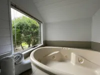 Karri Aura Hotels in Shadforth