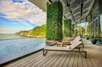 Flamingo Cat Ba Sea Residence , Sky Villa Premier Ocean View King Bed