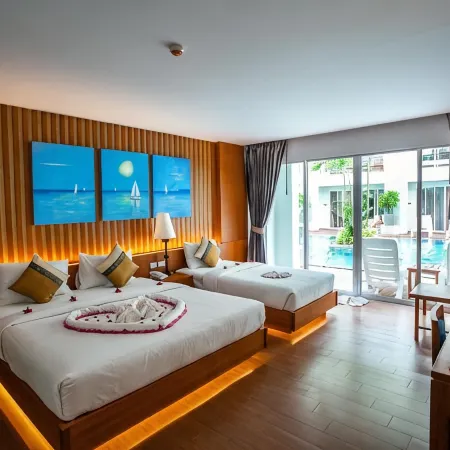 Phi Phi Harbour View Hotel